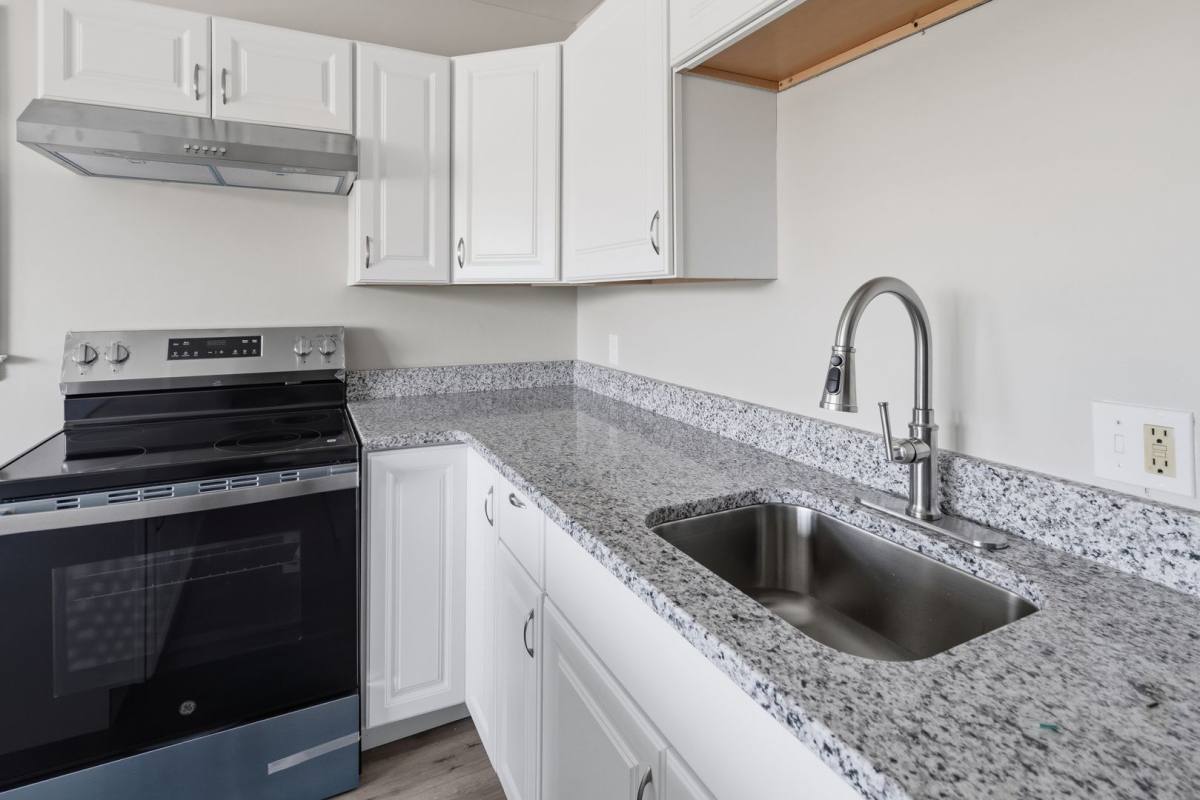 Apartment for rent at 285-291-293 State St, Ludlow, MA 01056