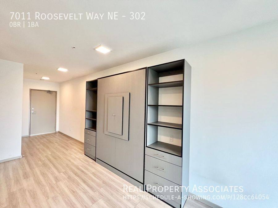 Apartment for rent at 7011 Roosevelt Way NE, Seattle, WA 98115