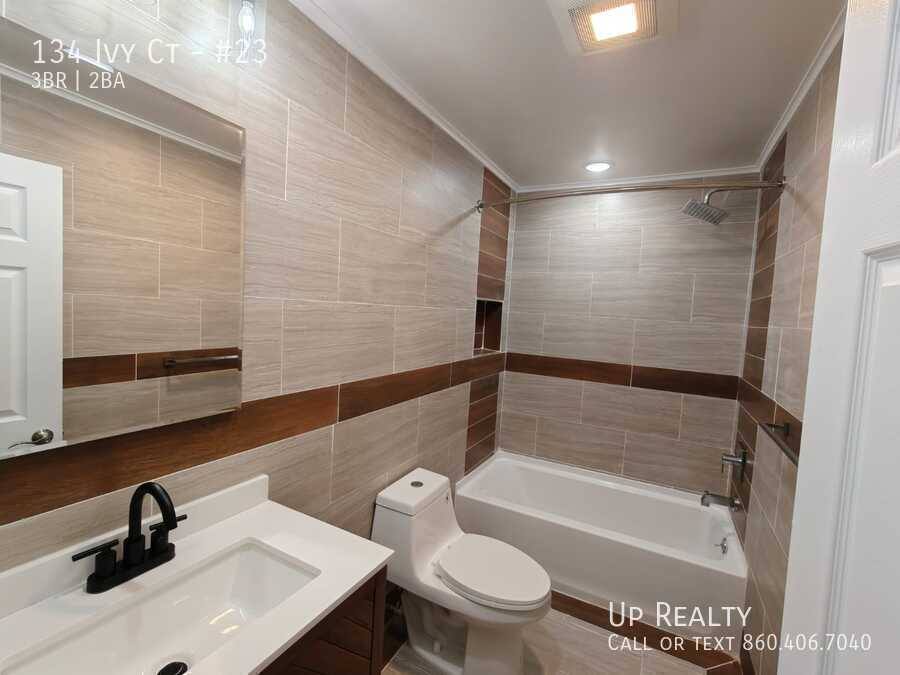 House for rent at 134 Ivy Court, Groton, CT 06340