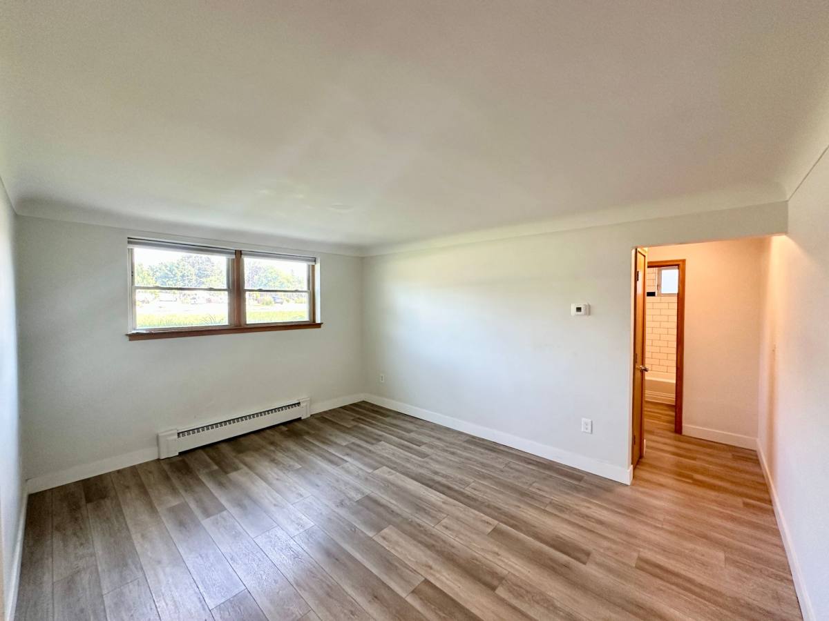 Apartment for rent at 636 Larpenteur Ave W, Saint Paul, MN 55113