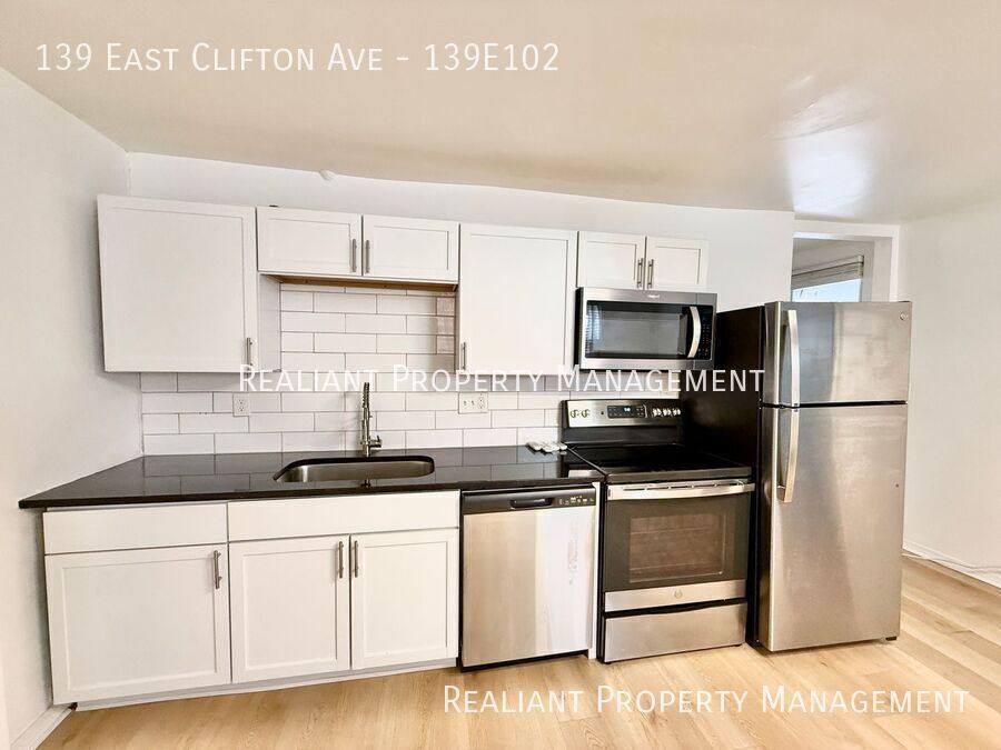 Apartment for rent at 139 E Clifton Ave, Cincinnati, OH 45202