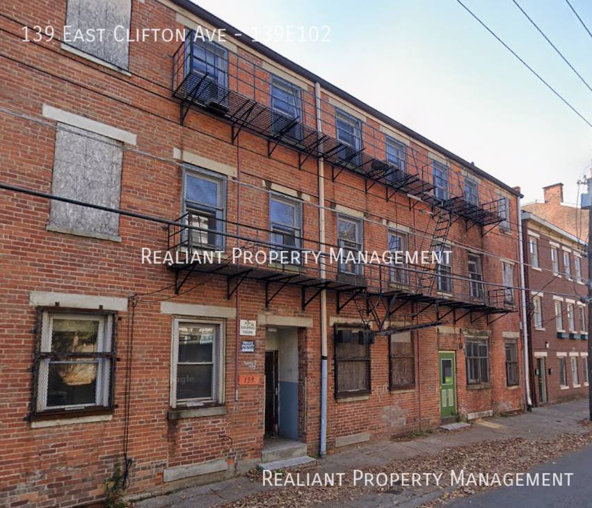 Apartment for rent at 139 E Clifton Ave, Cincinnati, OH 45202