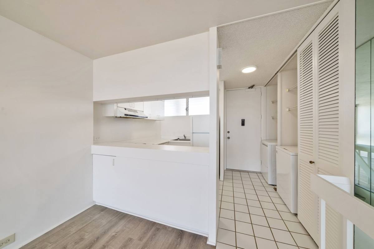 Apartment for rent at 555 University Ave #ALA Wai Plaza Skyrise, Honolulu, HI 96826