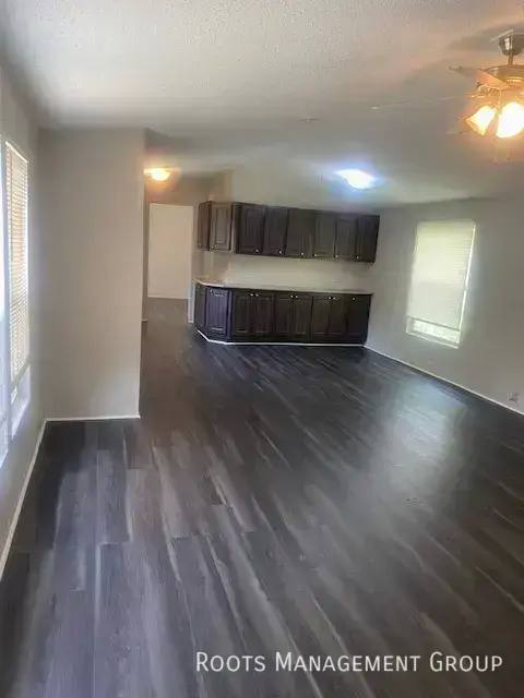 Apartment for rent at 2710 W Oakridge #103, Albany, GA 31721