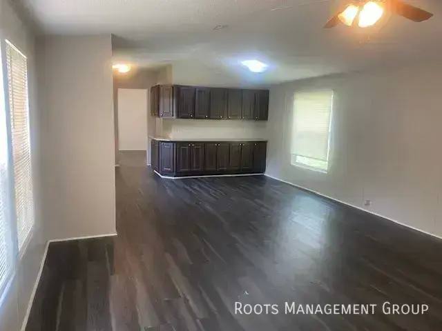 Apartment for rent at 2710 W Oakridge #103, Albany, GA 31721