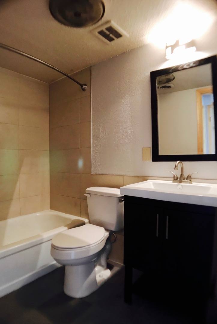 Apartment for rent at 2720 N Robinson Ave, Oklahoma City, OK 73103