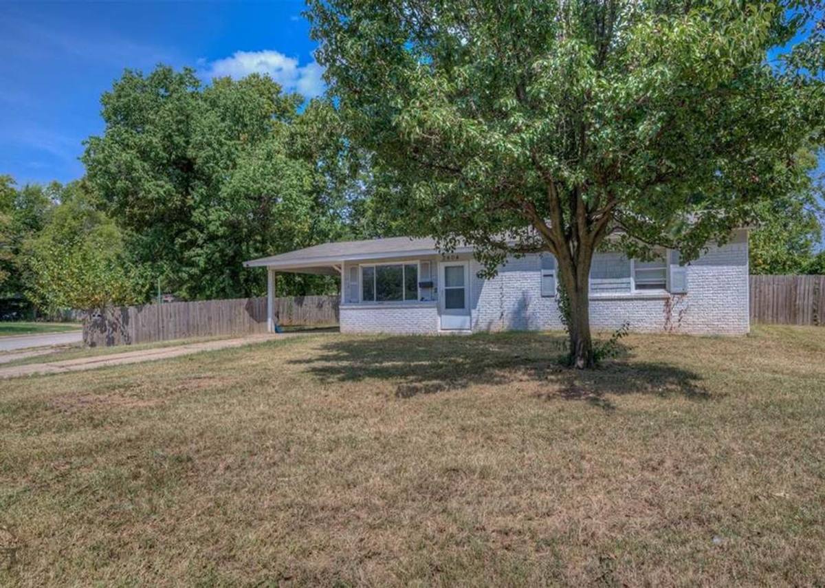 House for rent at 2804 Hood Dr, Bossier City, LA 71111