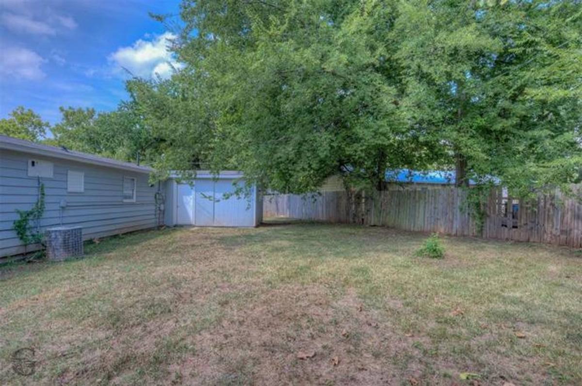 House for rent at 2804 Hood Dr, Bossier City, LA 71111