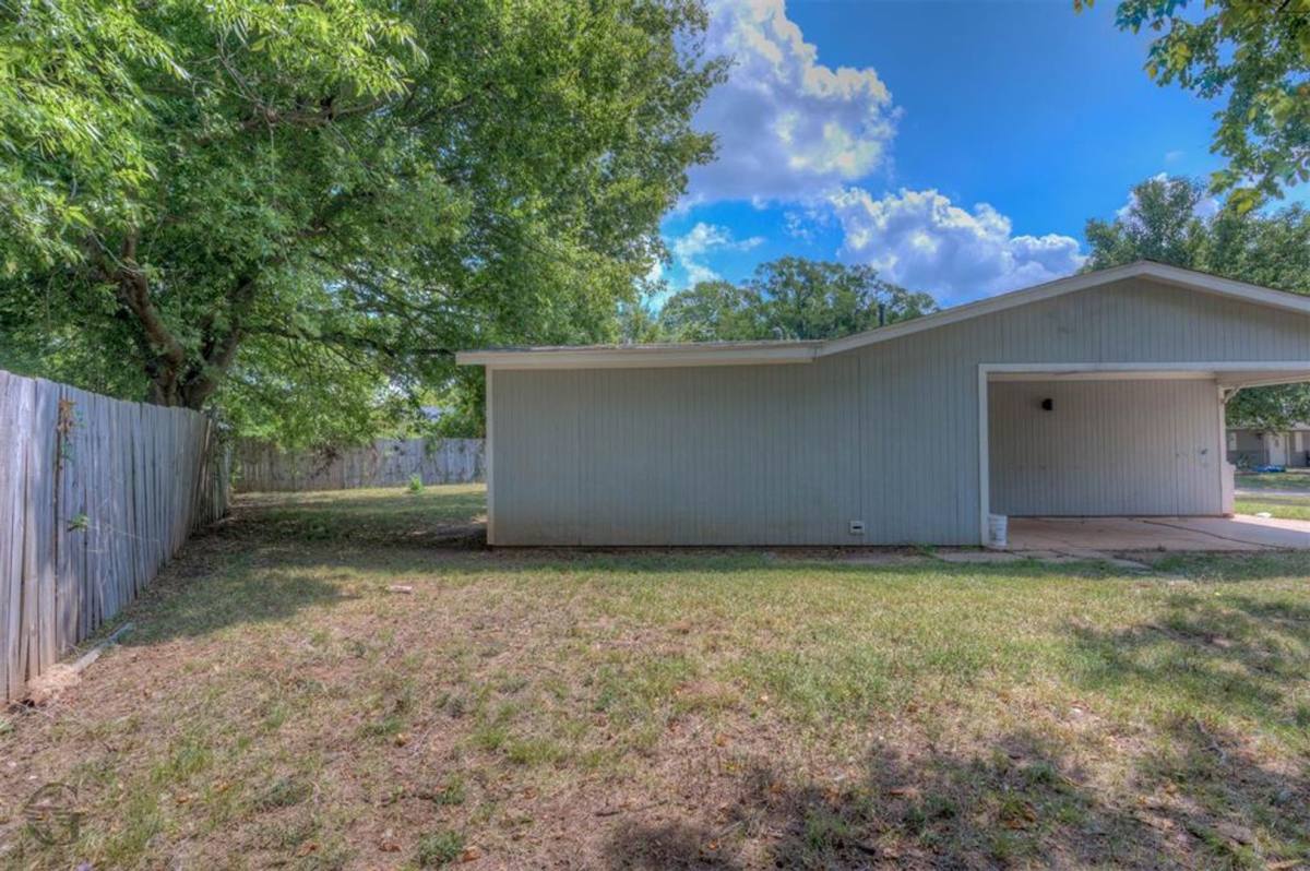 House for rent at 2804 Hood Dr, Bossier City, LA 71111