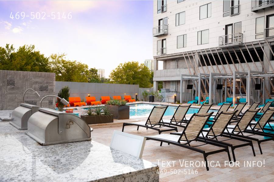 Apartment for rent at 1211 E 5th St, Austin, TX 78702