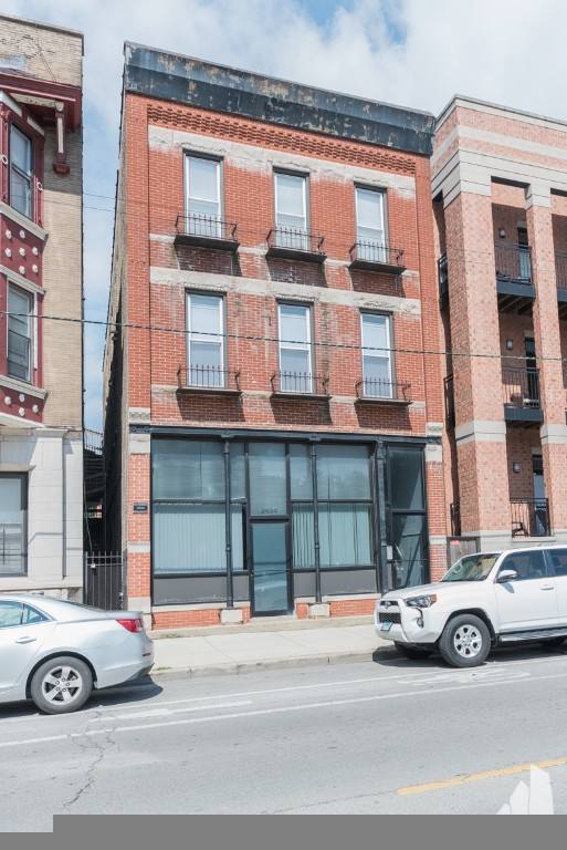 Apartment for rent at 2454 N Southport Ave, Chicago, IL 60614