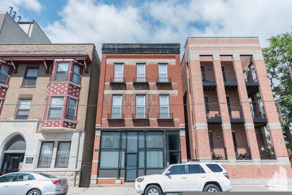 Apartment for rent at 2454 N Southport Ave, Chicago, IL 60614