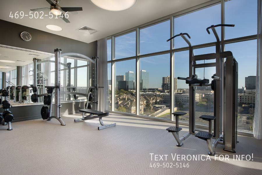Apartment for rent at 2928 Weslayan St, Houston, TX 77027