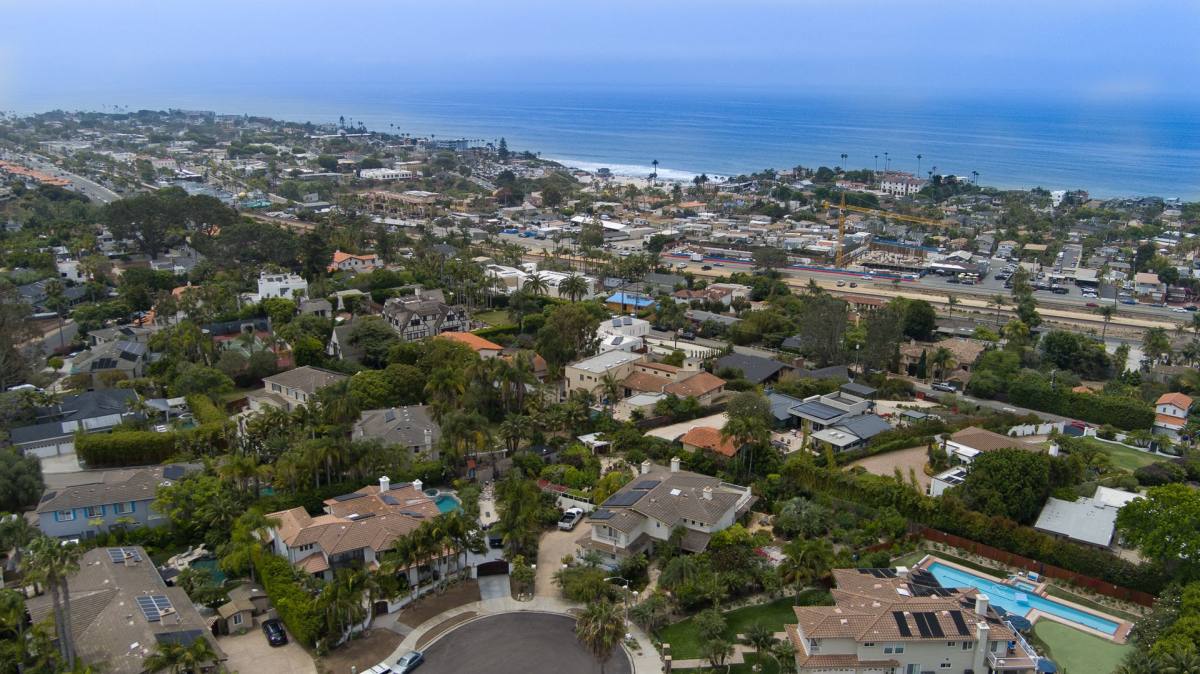 House for rent at 341 Calle De Adele, Encinitas, CA 92024