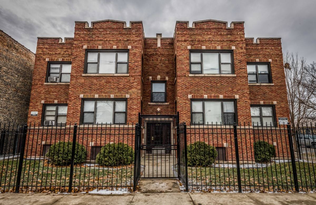 Apartment for rent at 6100-04 S Artesian Ave, Chicago, IL 60629