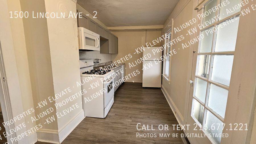 Apartment for rent at 1500 Lincoln Ave #2, Lakewood, OH 44107