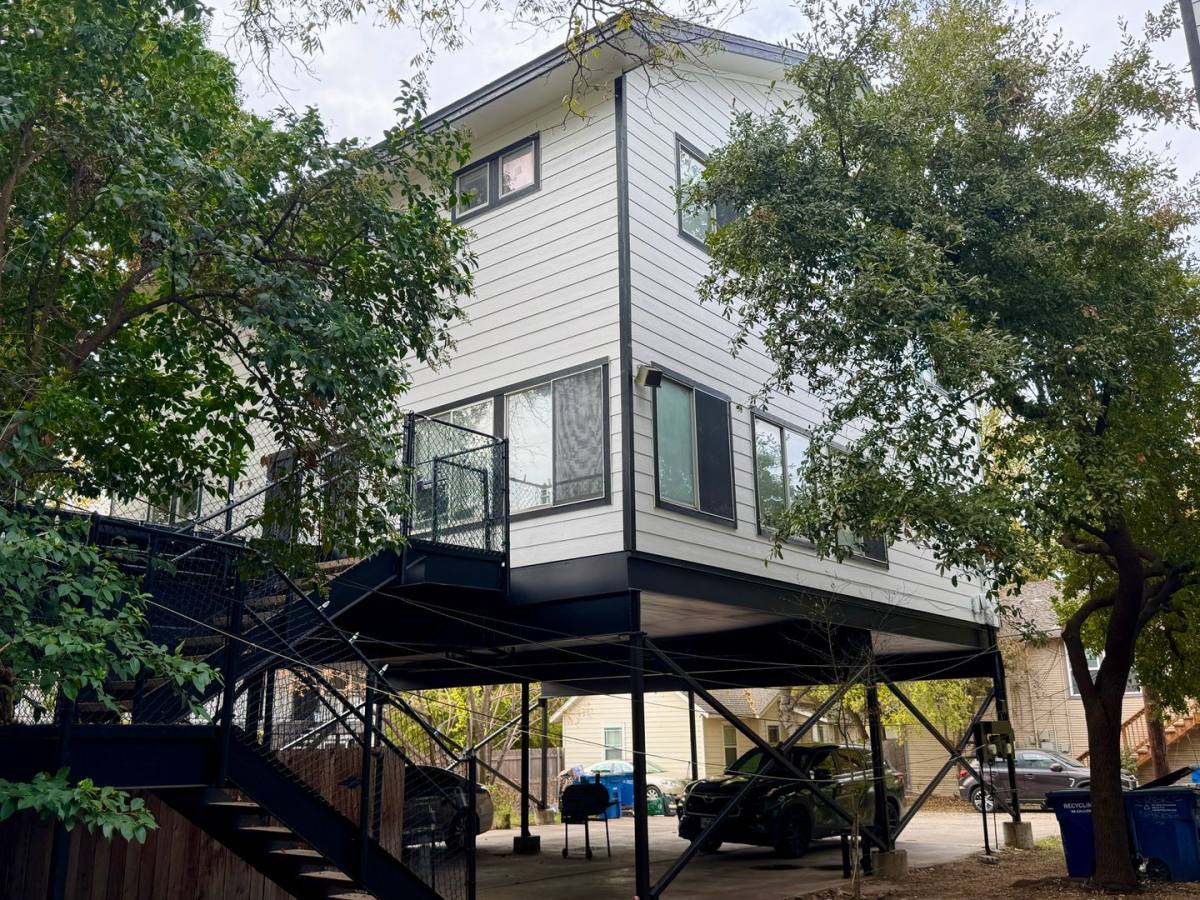Townhouse for rent at 3410 Speedway, Austin, TX 78705