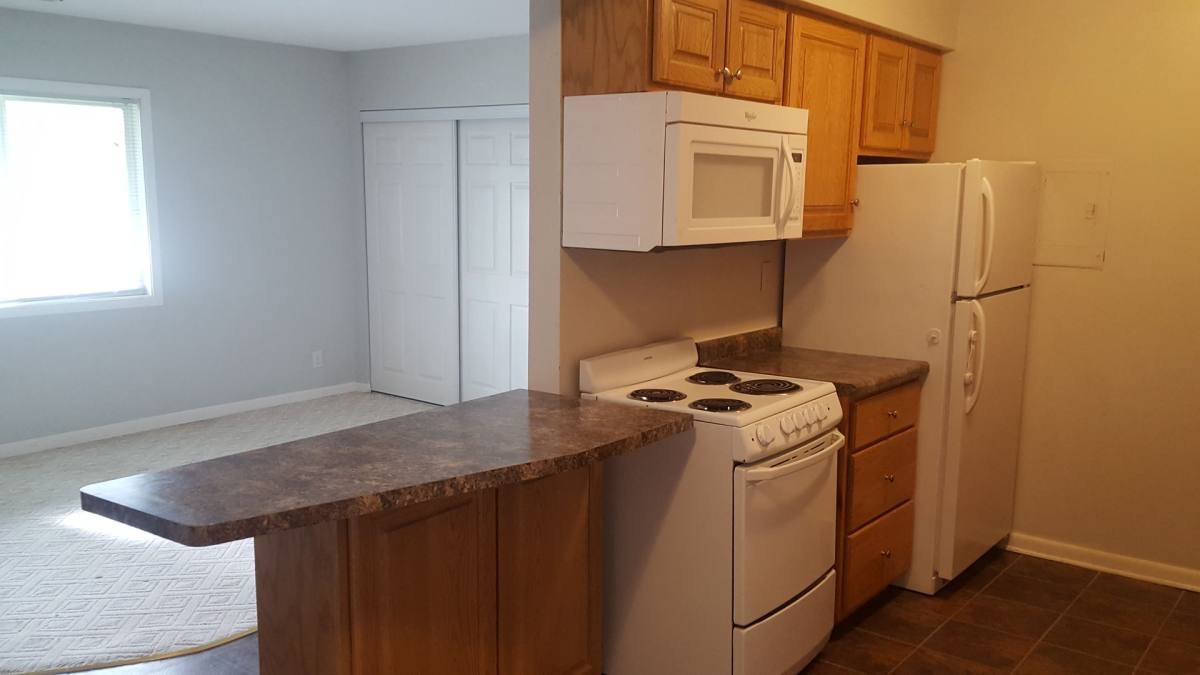 Apartment for rent at 1115-1120 Doreen, Waterloo, IA 50701