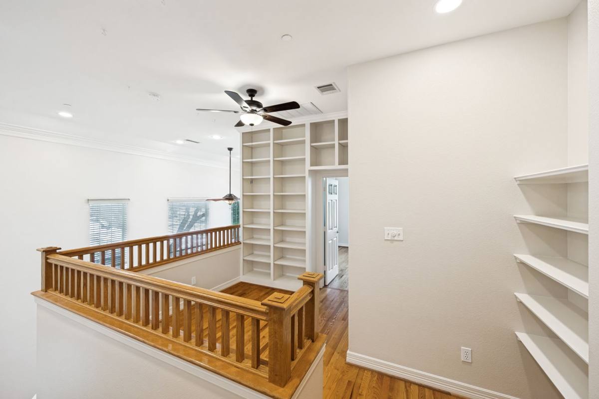 Townhouse for rent at 4134 Juliard Dr, Addison, TX 75001