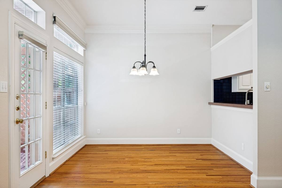 Townhouse for rent at 4134 Juliard Dr, Addison, TX 75001