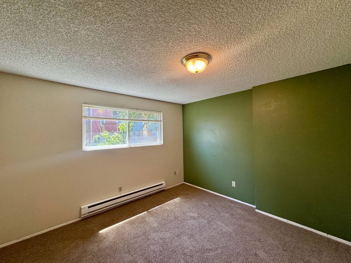 Apartment for rent at 129 27th Ave E, Seattle, WA 98112