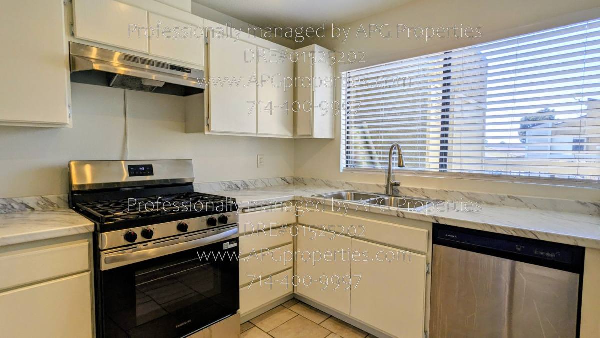 Condo for rent at 5477 Twin Lakes Dr, Cypress, CA 90630