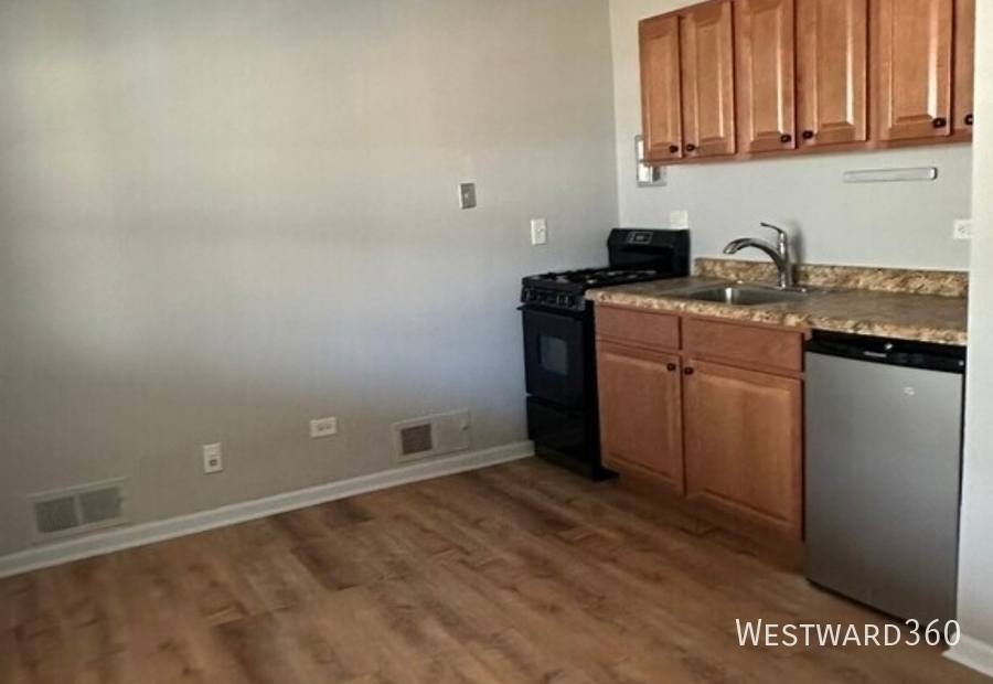 Apartment for rent at 5501 Carriage Way Dr #315, Rolling Meadows, IL 60008