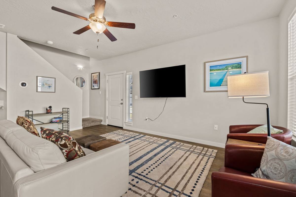 Townhouse for rent at 7356 N Lucy Rose Lane #101, Garden City, ID 83714