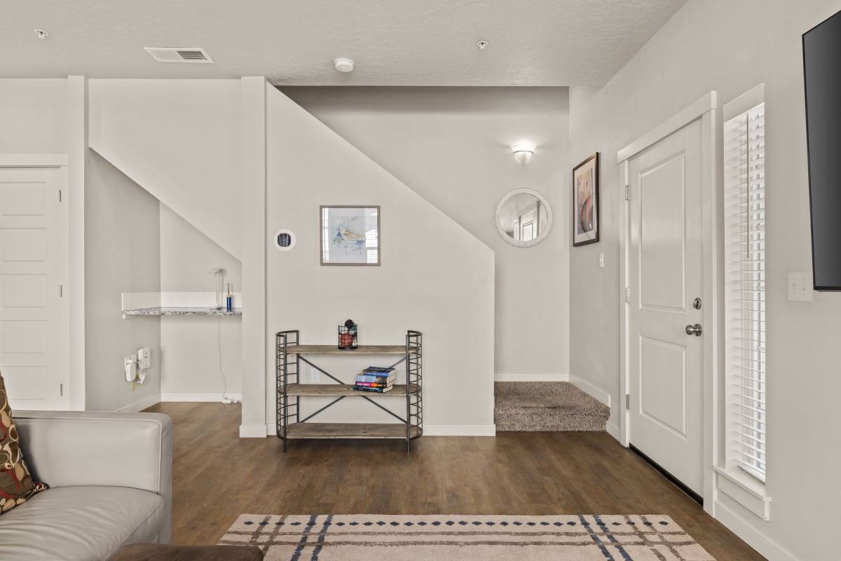 Townhouse for rent at 7356 N Lucy Rose Lane #101, Garden City, ID 83714