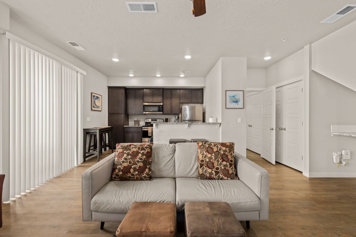 Townhouse for rent at 7356 N Lucy Rose Lane #101, Garden City, ID 83714