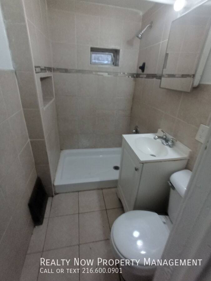 Apartment for rent at 3666 W 117th St - 2nd #2, Cleveland, OH 44111