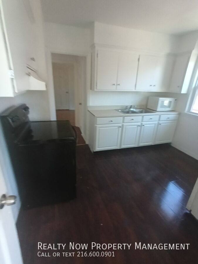 Apartment for rent at 3666 W 117th St - 2nd #2, Cleveland, OH 44111