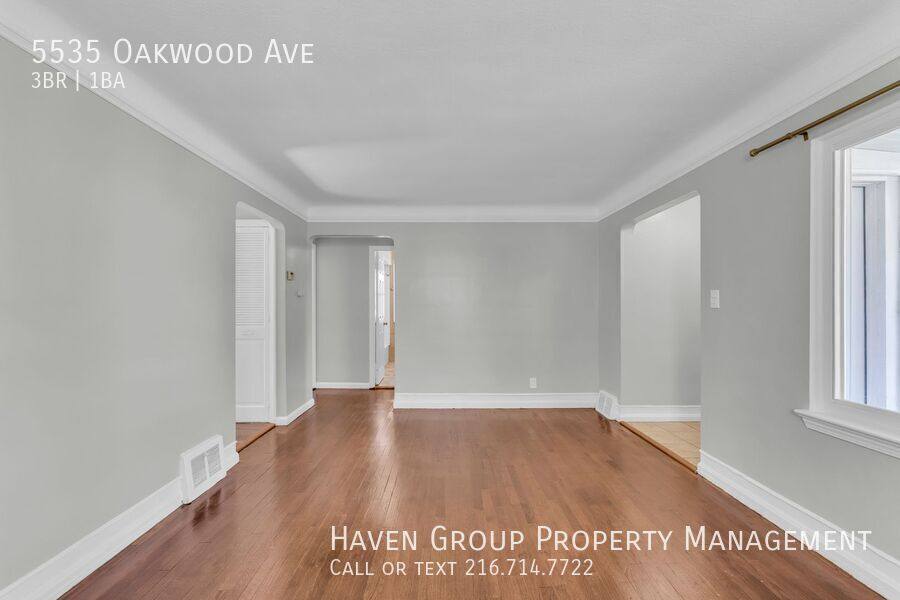House for rent at 5535 Oakwood Ave, Maple Heights, OH 44137