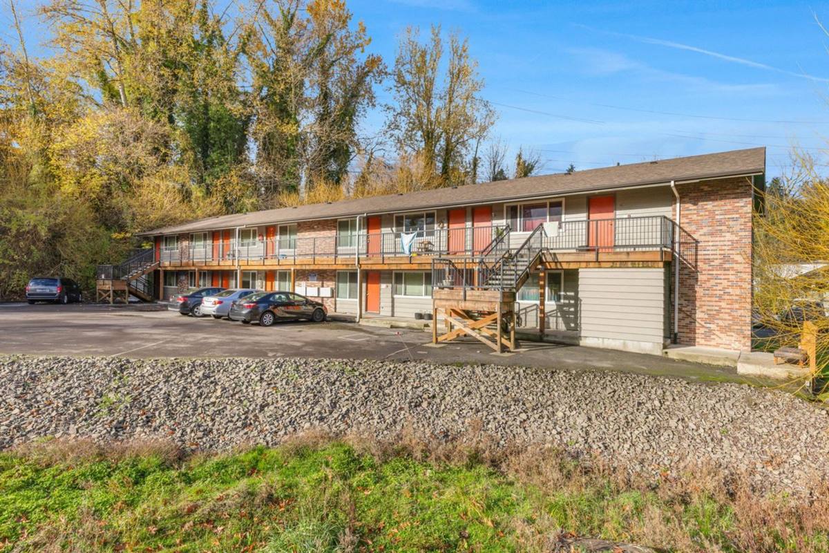 Apartment for rent at 1725 SW Multnomah, Portland, OR 97219