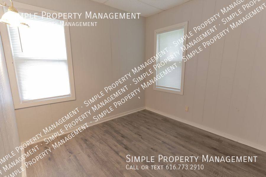 Apartment for rent at 242 Page St NE #2, Grand Rapids, MI 49505