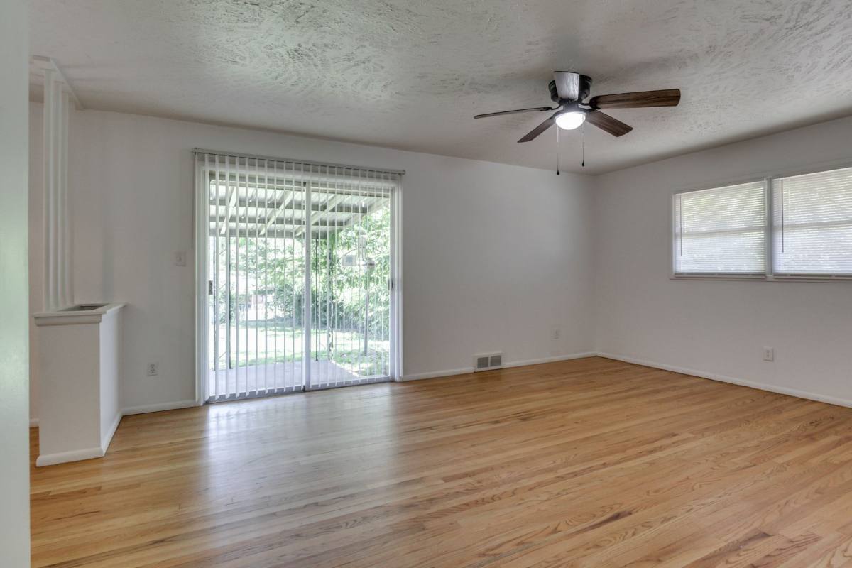 House for rent at 3516 Mount Pleasant Dr, Oklahoma City, OK 73110