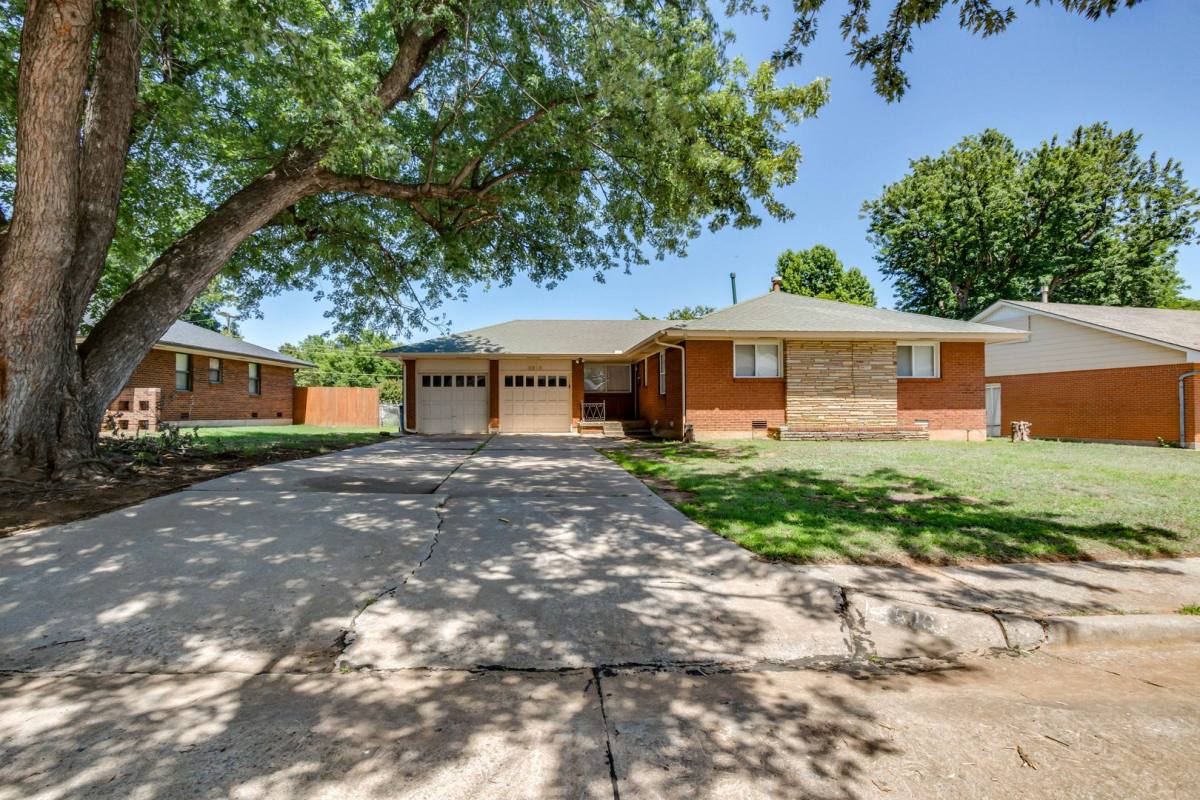 House for rent at 3516 Mount Pleasant Dr, Oklahoma City, OK 73110