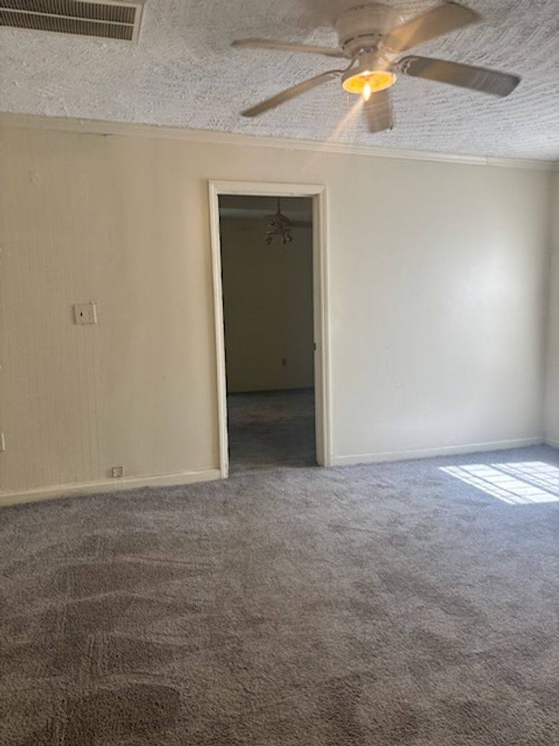 House for rent at 1430 Dianne Dr, Jackson, MS 39204