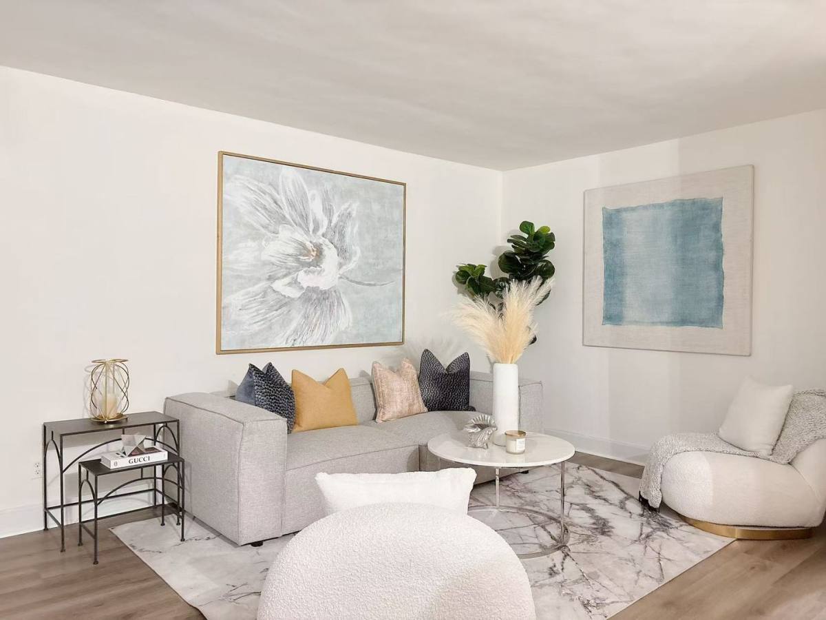 Apartment for rent at 1250 W 37th St, Los Angeles, CA 90007