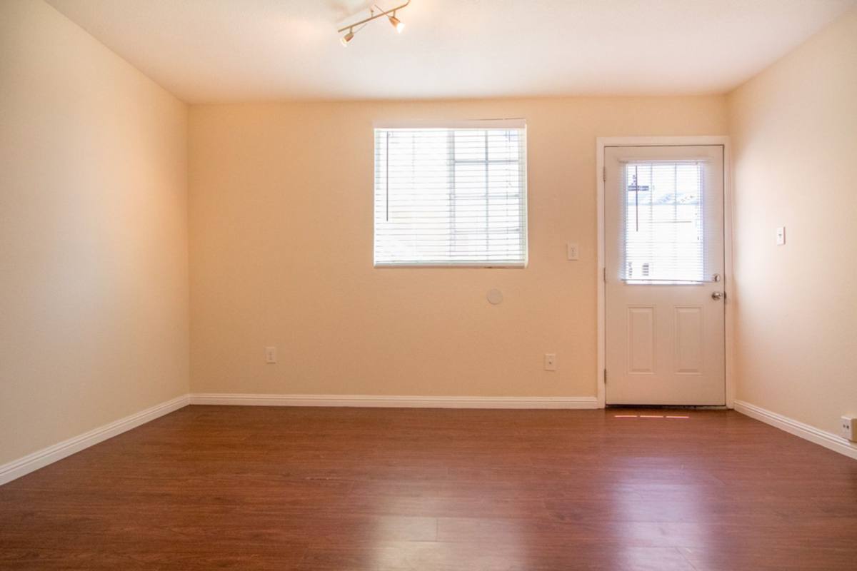 Apartment for rent at 830 W Mission Bay Dr, San Diego, CA 92109