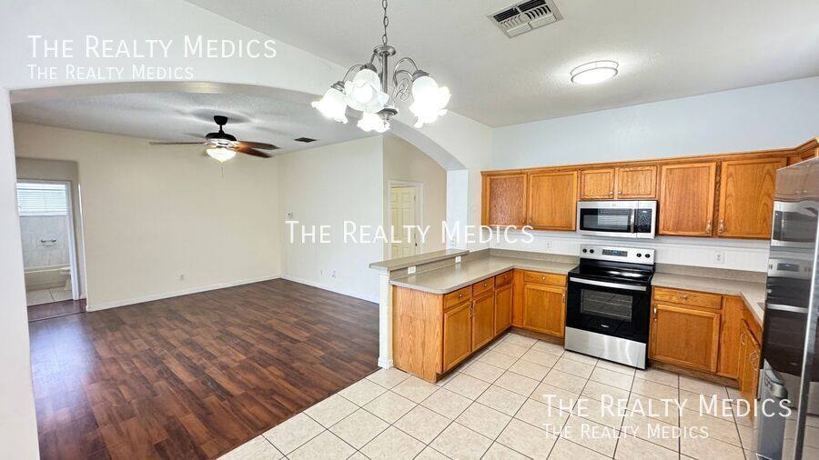 House for rent at 13628 Tetherline Trail, Orlando, FL 32837