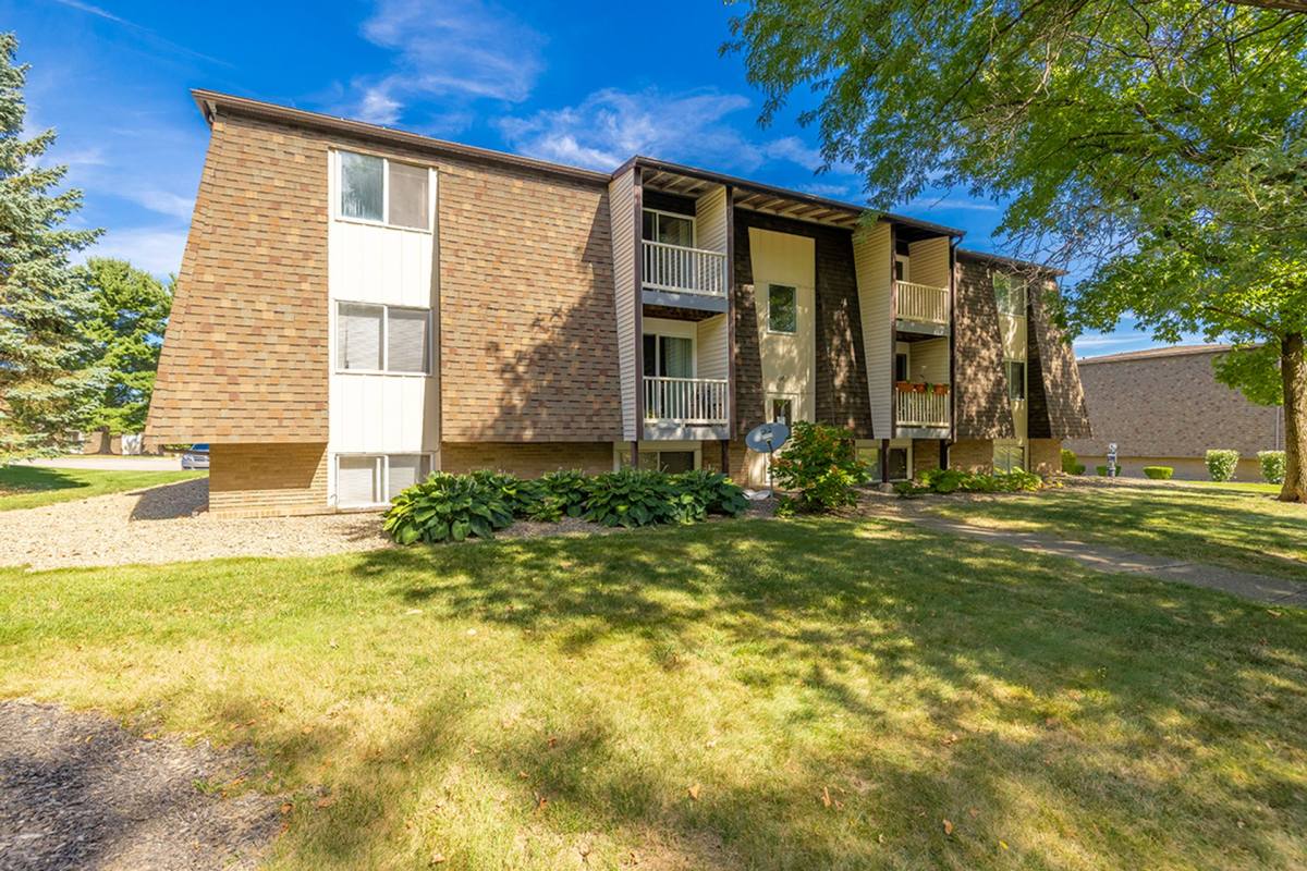 Apartment for rent at 610 Young Rd, Erie, PA 16509