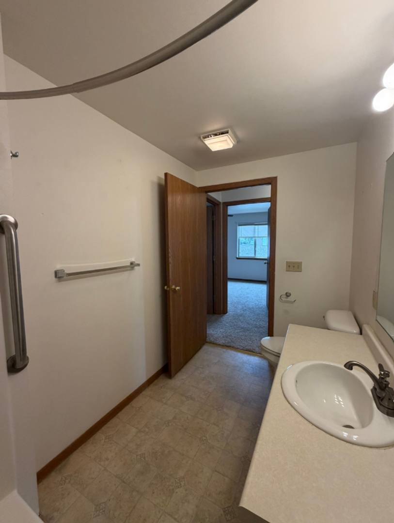 Apartment for rent at 110 W 11th St, Kaukauna, WI 54130