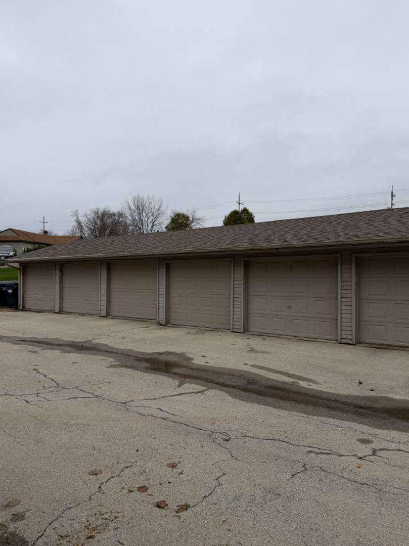 Apartment for rent at 110 W 11th St, Kaukauna, WI 54130