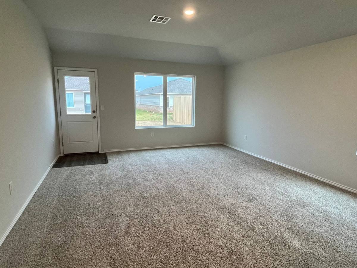 House for rent at 11625 Krew Way, Yukon, OK 73099