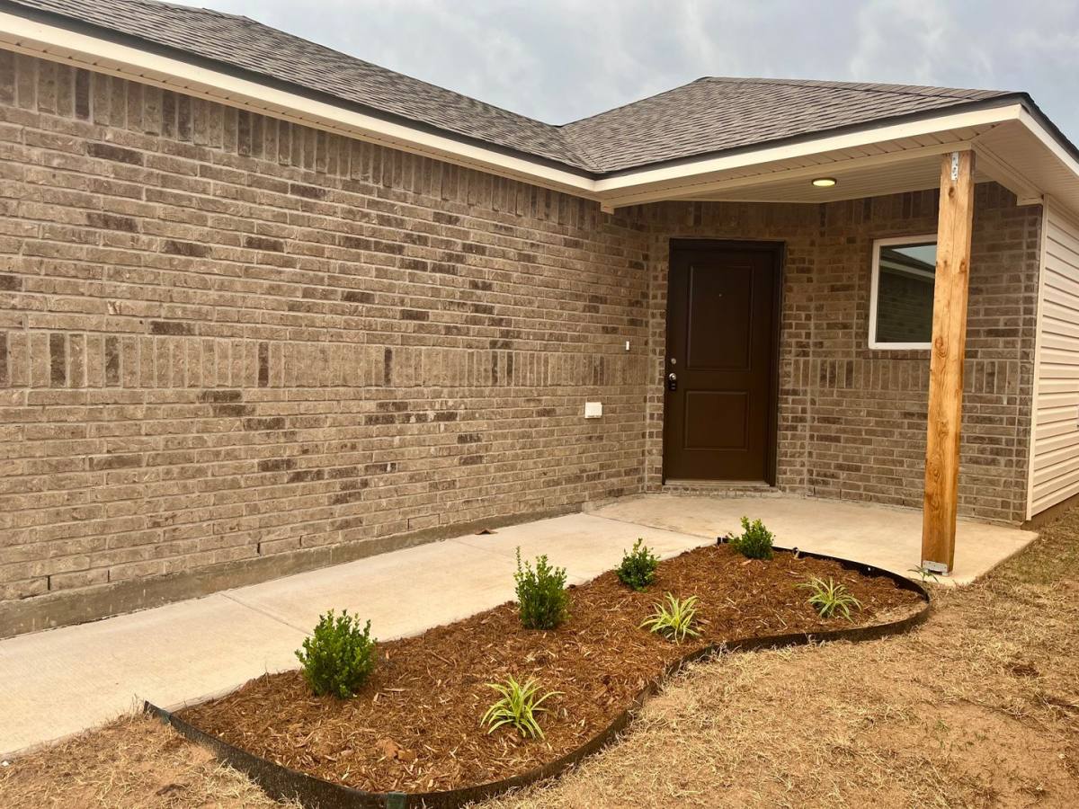 House for rent at 11625 Krew Way, Yukon, OK 73099