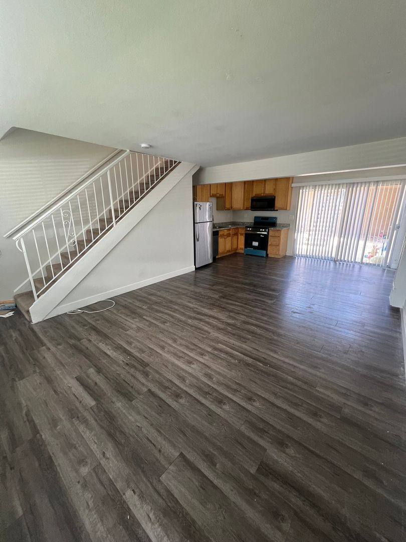 Apartment for rent at 2087 Sahara Way, Santa Clara, CA 95050