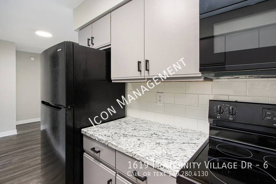 Apartment for rent at 1619 Fraternity Village Dr #6, Kalamazoo, MI 49006