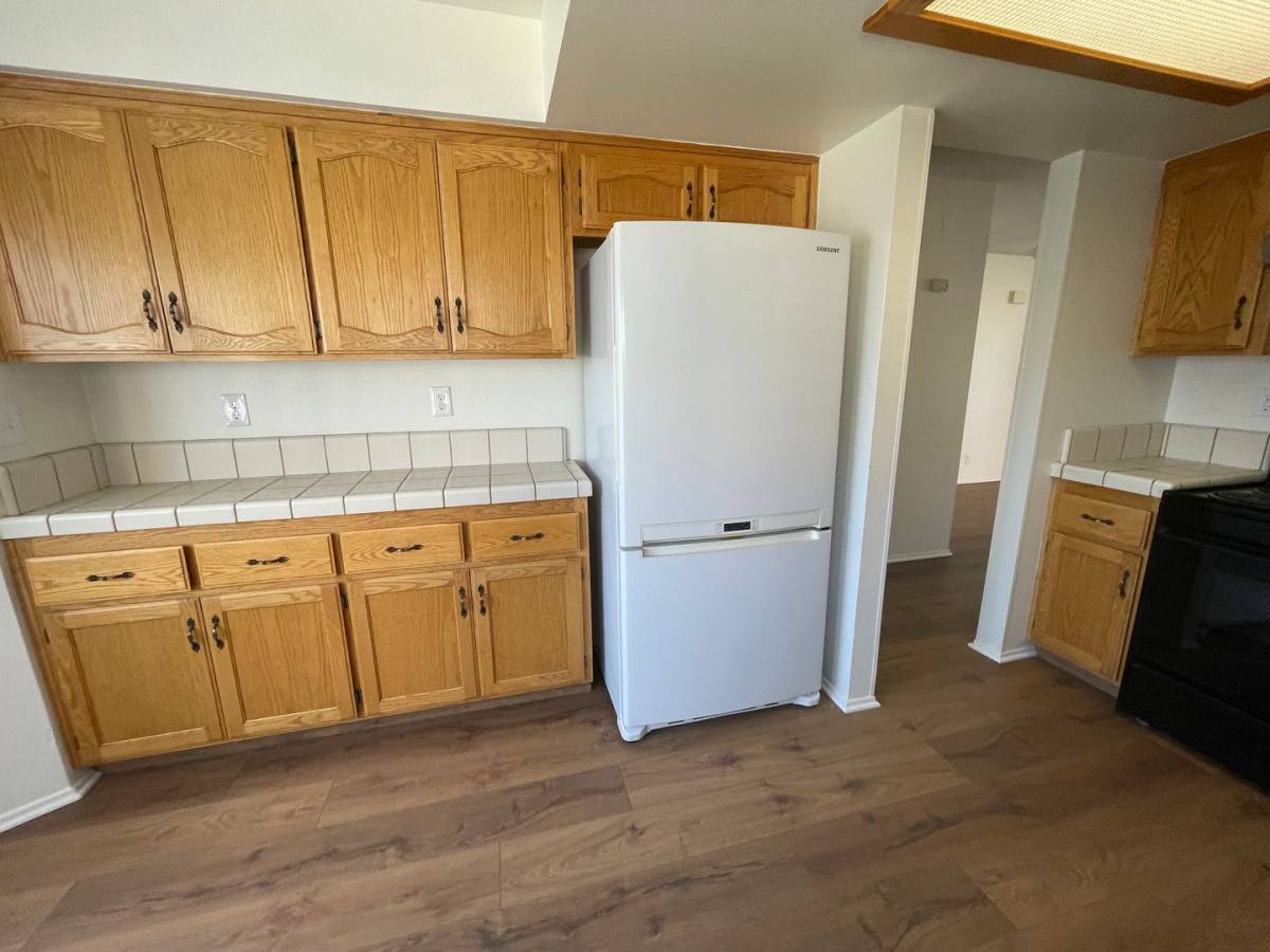 House for rent at 19230 Elm Dr, Apple Valley, CA 92308