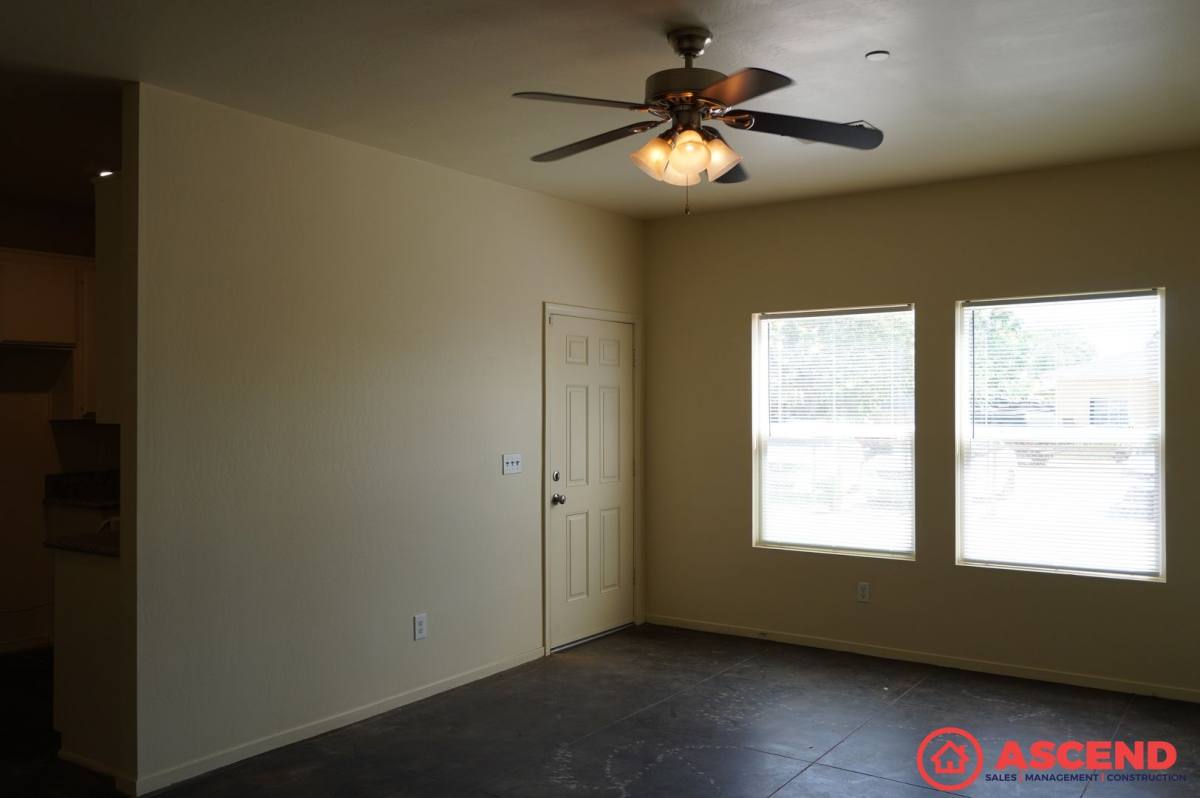 Apartment for rent at 222 Harding Ave, Bakersfield, CA 93308